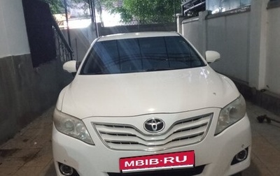 Toyota Camry, 2011 год, 800 000 рублей, 1 фотография