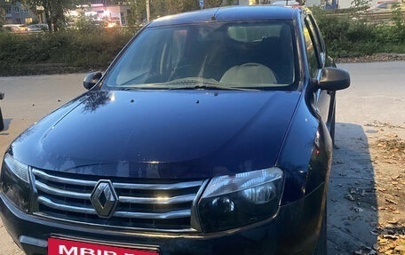 Renault Duster I рестайлинг, 2014 год, 750 000 рублей, 3 фотография