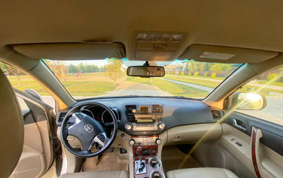 Toyota Highlander III, 2012 год, 1 750 000 рублей, 1 фотография