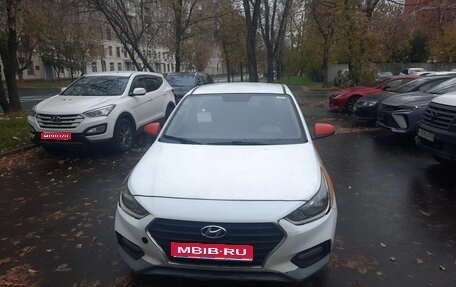 Hyundai Solaris II рестайлинг, 2017 год, 600 000 рублей, 1 фотография