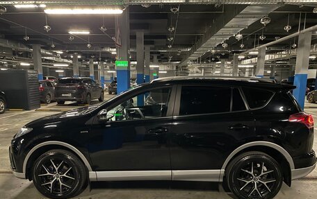 Toyota RAV4, 2017 год, 2 600 000 рублей, 7 фотография
