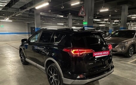 Toyota RAV4, 2017 год, 2 600 000 рублей, 6 фотография