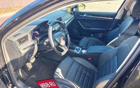 Skoda Superb III рестайлинг, 2025 год, 3 900 000 рублей, 2 фотография