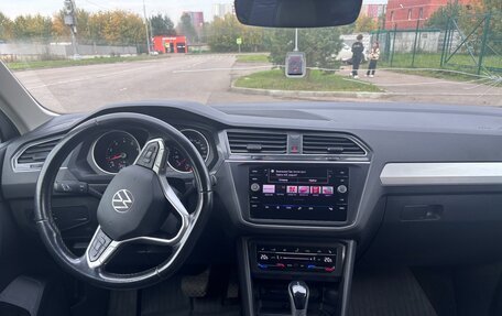 Volkswagen Tiguan II, 2021 год, 2 199 000 рублей, 11 фотография