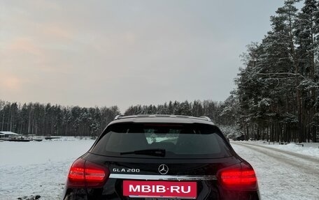 Mercedes-Benz GLA, 2018 год, 2 800 000 рублей, 3 фотография