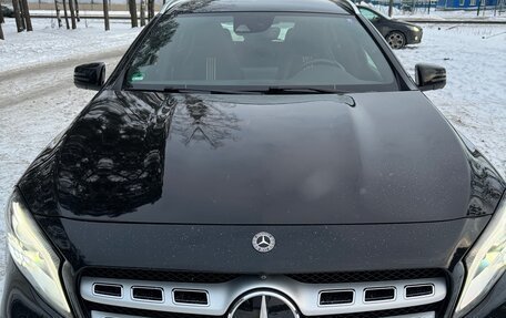 Mercedes-Benz GLA, 2018 год, 2 800 000 рублей, 7 фотография