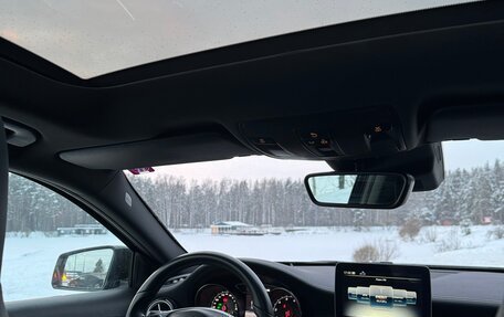 Mercedes-Benz GLA, 2018 год, 2 800 000 рублей, 18 фотография