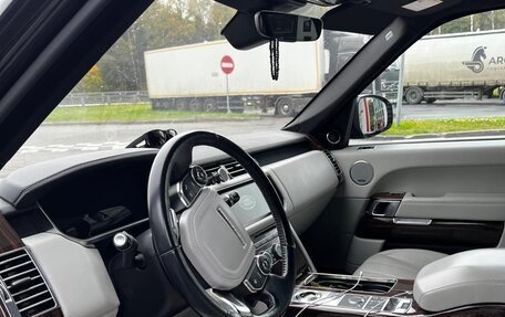 Land Rover Range Rover IV рестайлинг, 2017 год, 4 500 000 рублей, 4 фотография