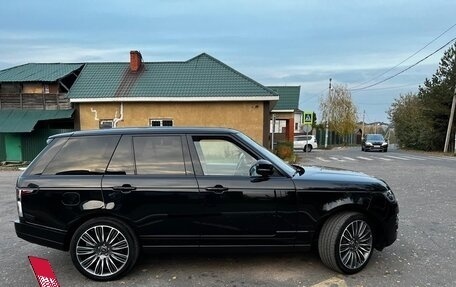 Land Rover Range Rover IV рестайлинг, 2017 год, 4 500 000 рублей, 2 фотография