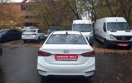 Hyundai Solaris II рестайлинг, 2017 год, 600 000 рублей, 2 фотография