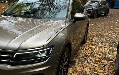 Volkswagen Tiguan II, 2017 год, 2 800 000 рублей, 2 фотография