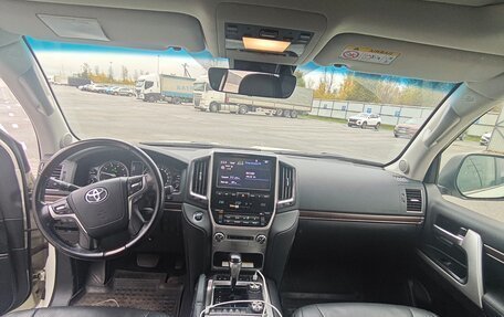 Toyota Land Cruiser 200, 2021 год, 9 700 000 рублей, 8 фотография