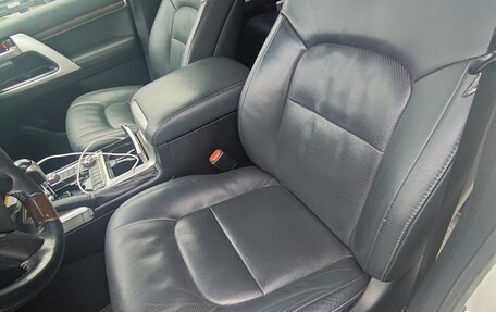 Toyota Land Cruiser 200, 2021 год, 9 700 000 рублей, 9 фотография