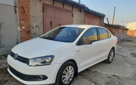 Volkswagen Polo VI (EU Market), 2013 год, 475 000 рублей, 2 фотография