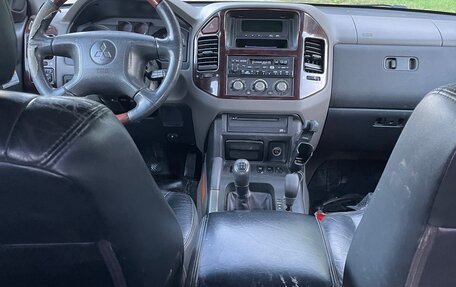 Mitsubishi Pajero III рестайлинг, 2001 год, 440 000 рублей, 9 фотография