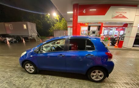 Toyota Yaris III рестайлинг, 2009 год, 549 000 рублей, 15 фотография