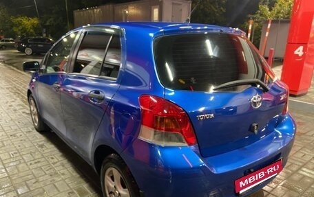 Toyota Yaris III рестайлинг, 2009 год, 549 000 рублей, 14 фотография