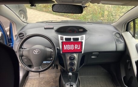 Toyota Yaris III рестайлинг, 2009 год, 549 000 рублей, 16 фотография