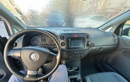 Volkswagen Golf Plus I, 2008 год, 450 000 рублей, 2 фотография