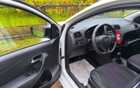 Volkswagen Polo VI (EU Market), 2017 год, 800 000 рублей, 4 фотография