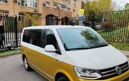 Volkswagen Multivan T6 рестайлинг, 2018 год, 3 800 000 рублей, 1 фотография