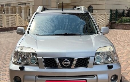 Nissan X-Trail, 2005 год, 550 000 рублей, 2 фотография