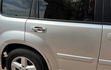 Nissan X-Trail, 2005 год, 550 000 рублей, 15 фотография