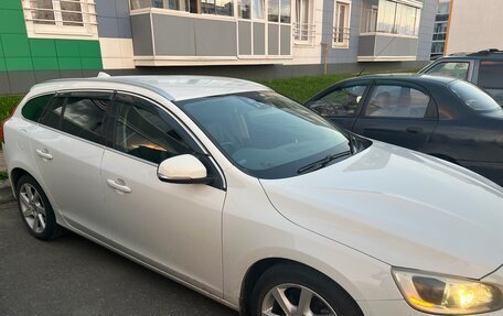 Volvo V60 I, 2013 год, 1 330 000 рублей, 3 фотография