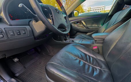 Toyota Camry, 2008 год, 900 000 рублей, 13 фотография