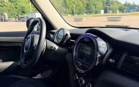 MINI Hatch, 2019 год, 1 850 000 рублей, 7 фотография