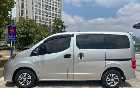 Nissan NV200, 2019 год, 1 578 000 рублей, 2 фотография
