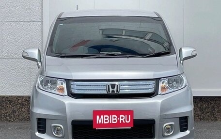 Honda Freed I, 2015 год, 781 000 рублей, 2 фотография