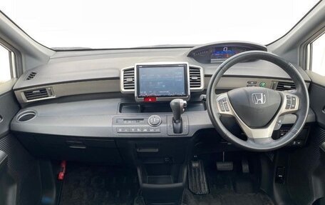 Honda Freed I, 2015 год, 781 000 рублей, 7 фотография