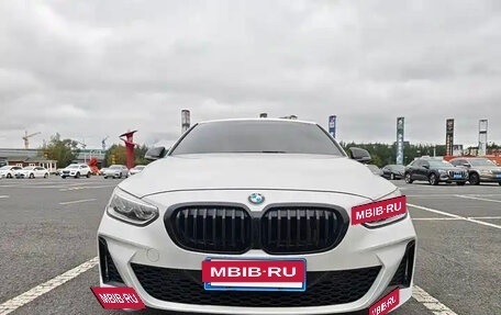 BMW 1 серия, 2022 год, 1 279 200 рублей, 2 фотография