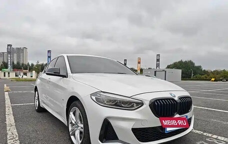BMW 1 серия, 2022 год, 1 279 200 рублей, 3 фотография
