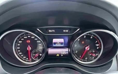Mercedes-Benz CLA, 2019 год, 1 243 000 рублей, 11 фотография