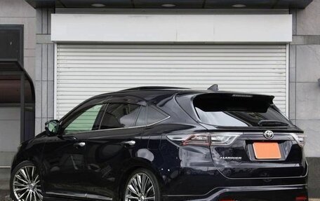Toyota Harrier, 2017 год, 2 075 000 рублей, 4 фотография
