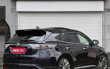 Toyota Harrier, 2017 год, 2 075 000 рублей, 3 фотография