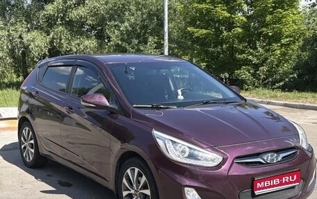 Hyundai Solaris II рестайлинг, 2014 год, 950 000 рублей, 1 фотография