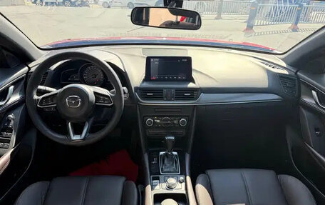 Mazda CX-4, 2023 год, 1 700 000 рублей, 8 фотография