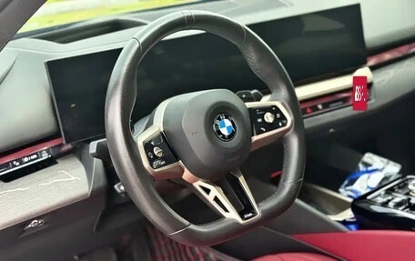 BMW 5 серия, 2024 год, 6 150 000 рублей, 11 фотография