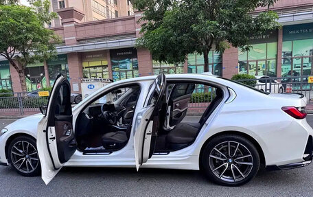 BMW 3 серия, 2023 год, 2 600 000 рублей, 14 фотография