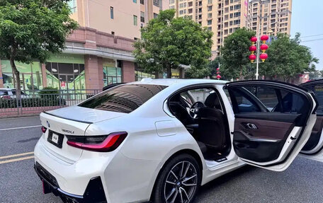BMW 3 серия, 2023 год, 2 600 000 рублей, 15 фотография
