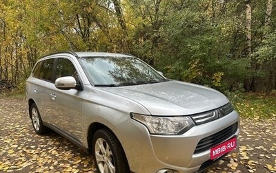 Mitsubishi Outlander III рестайлинг 3, 2012 год, 1 200 000 рублей, 1 фотография