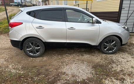 Hyundai ix35 I рестайлинг, 2014 год, 1 100 000 рублей, 12 фотография