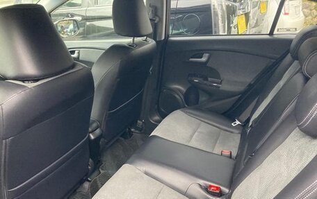 Honda Insight II рестайлинг, 2014 год, 741 000 рублей, 24 фотография