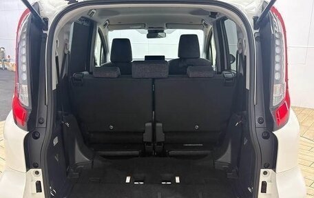 Toyota Sienta, 2022 год, 1 430 004 рублей, 8 фотография