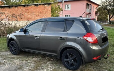 KIA cee'd I рестайлинг, 2010 год, 715 000 рублей, 4 фотография