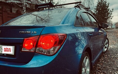 Chevrolet Cruze II, 2011 год, 680 000 рублей, 16 фотография