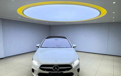Mercedes-Benz A-Класс, 2022 год, 1 350 000 рублей, 1 фотография